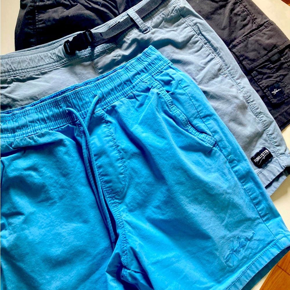 Hollister bundle -lot of 5-  Men’s XS bottoms